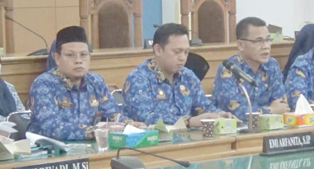 DPRD BU Bahas Perubahan APBD 2022 Bersama TAPD