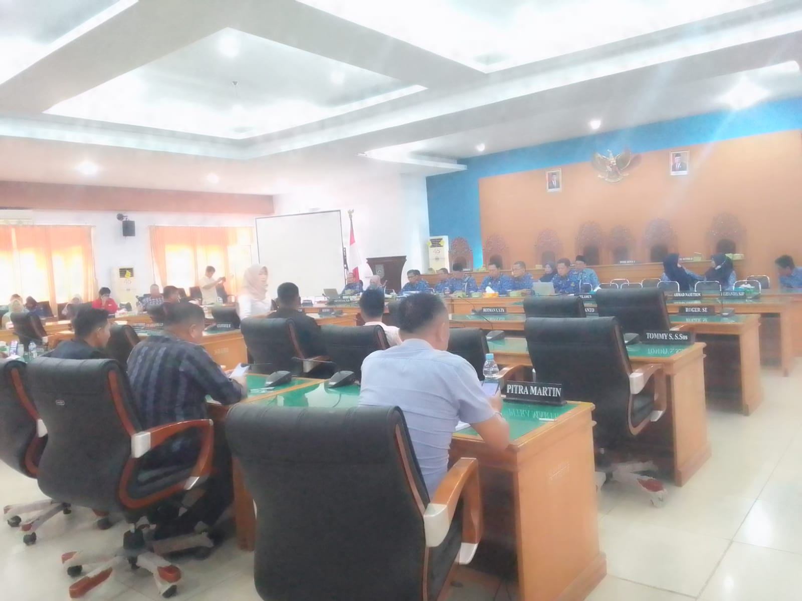 DPRD Dan TAPD BU Melanjutkan Pembahasan APBD-P 2022 Evaluasi Gubernur