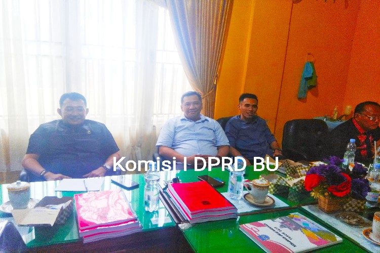 Rapat Kerja Komisi DPRD BU Bersama SKPD Bahas R-APBD 2023