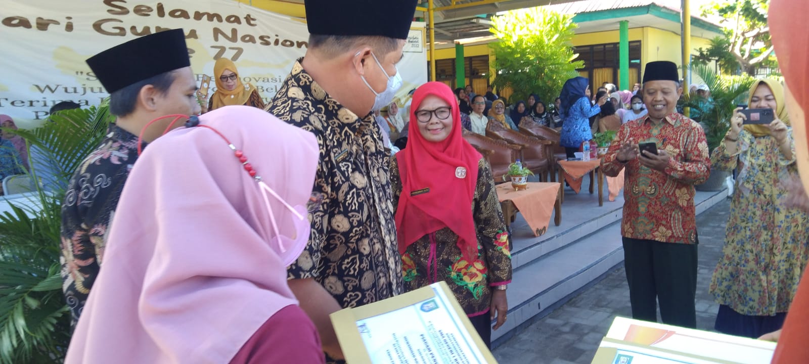 SMAN I Bengkulu Pembagian Raport dan Reward Bagi Siswa Yang Berprestasi