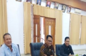 DPRD dan TPAD BU Rapat Membahas APBD-P 2022