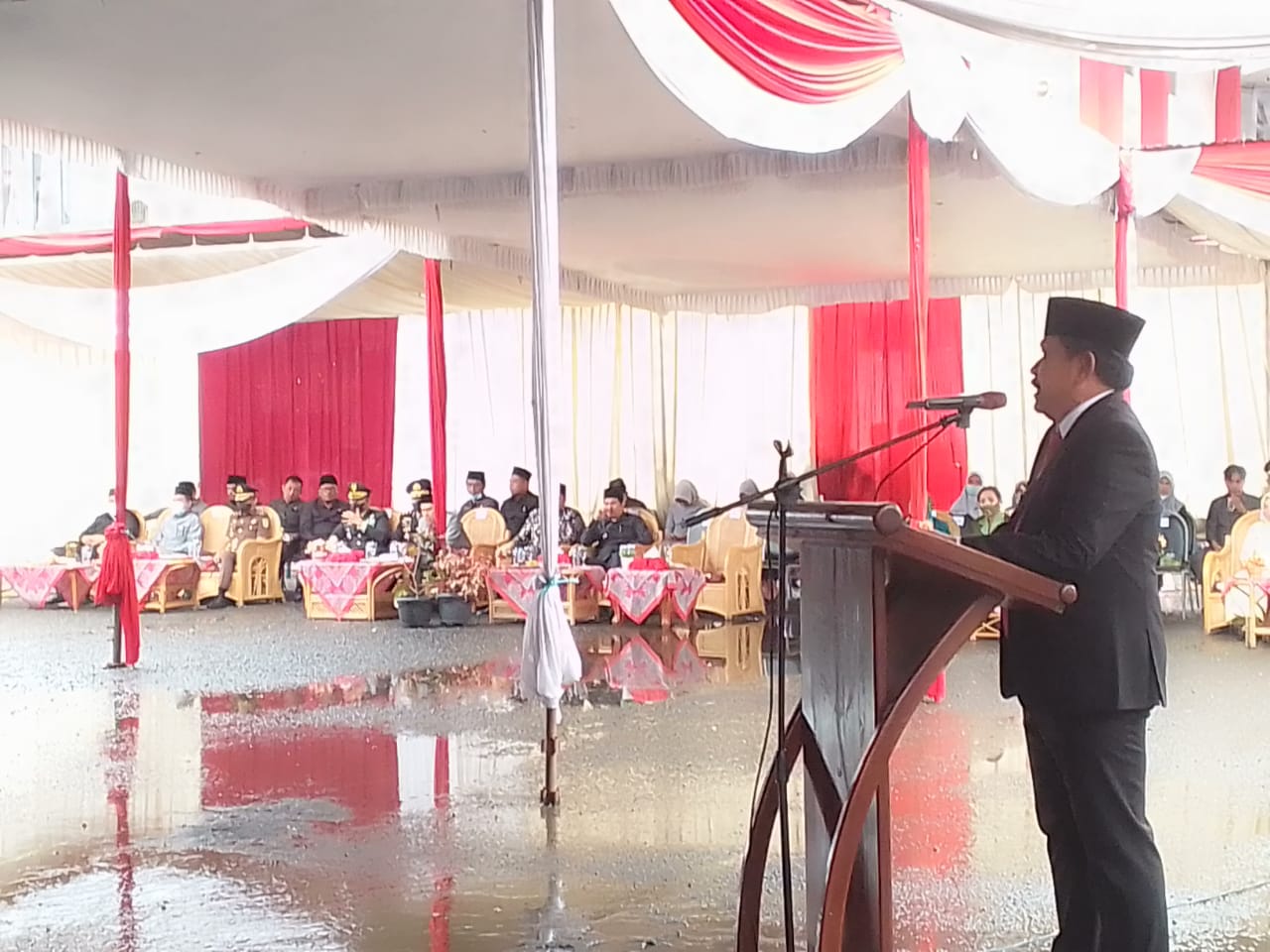 Lantik 183 Kades Terpilih,Bupati Bengkulu Utara : Rangkul Masyarakat dan Bagun Kemitraan Yang Baik