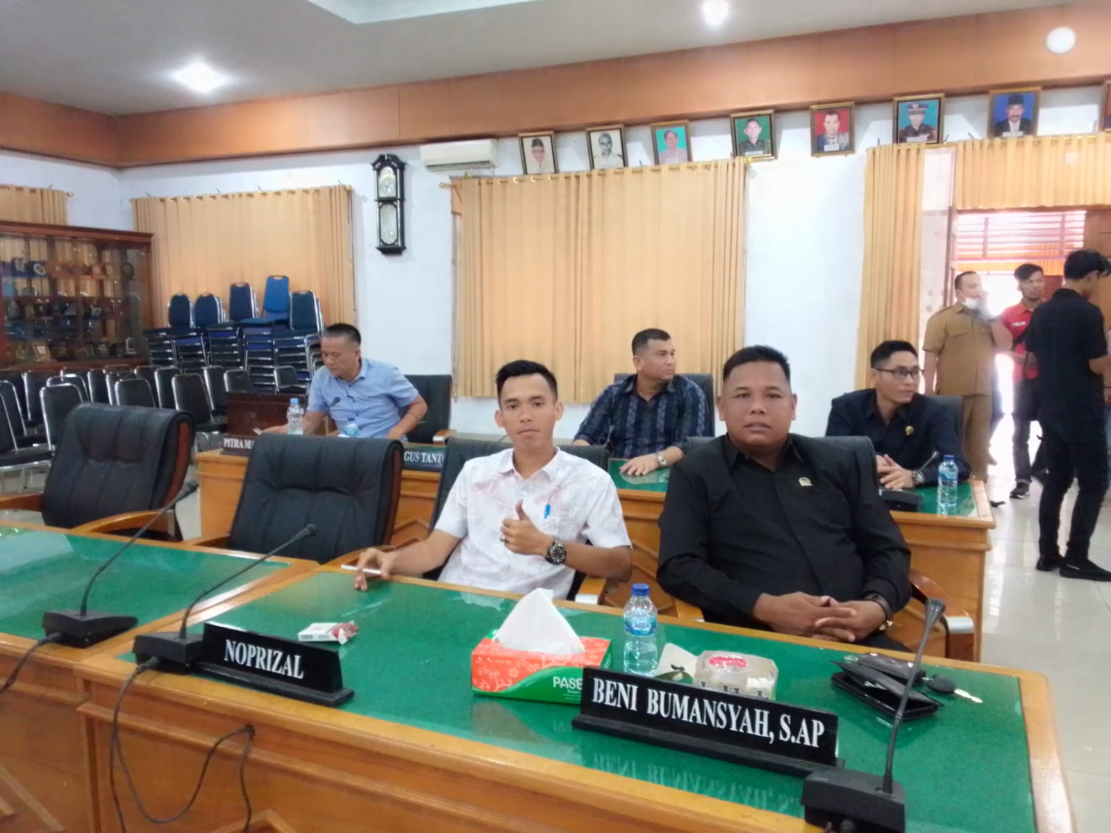 DPRD Dan TAPD BU Melanjutkan Pembahasan APBD-P 2022 Evaluasi Gubernur