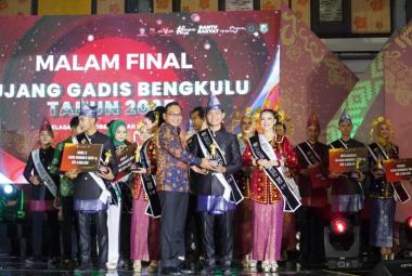 Tiga Wakil Seluma Raih Prestasi di Grand Final Bujang Gadis Bengkulu 2025
